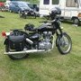 Enfield Electra Standard avec une selle à ressort